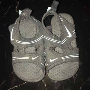 Toddler Nike Black Sandals